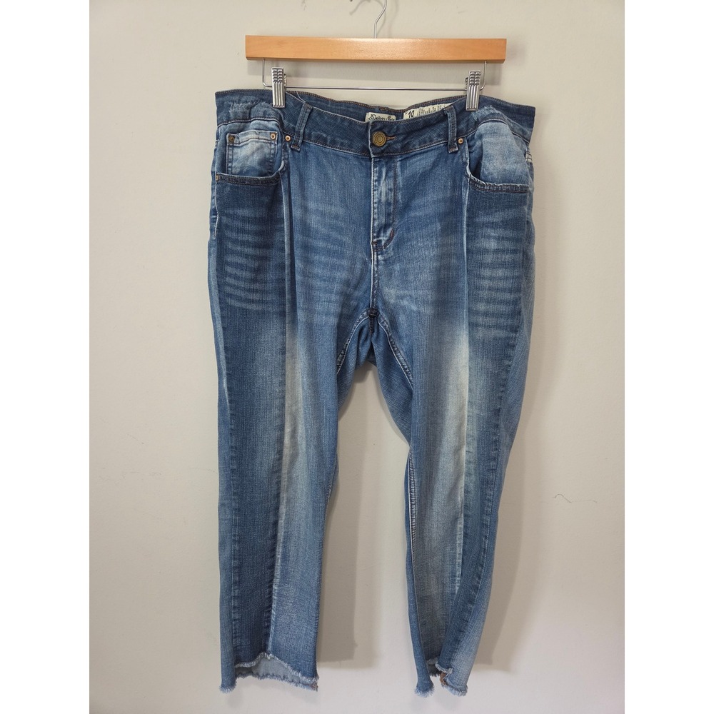 Indigo Rein Women Blue Panelled Raw Hem Crop Jeans Size 18 Medium Wash High Rise